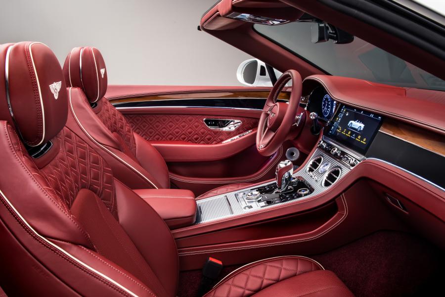 Интерьер Bentley Continental GT Convertible 2019 года  (WW) (фото 37 из 46)